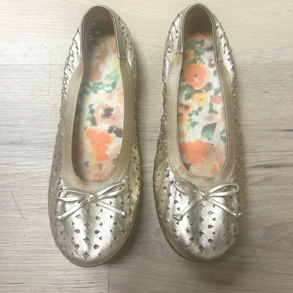 Vionic Ballet Flats Spark Surin Gold Leather Metallic Slip On Sz 11 Perforated - Picture 3 of 12